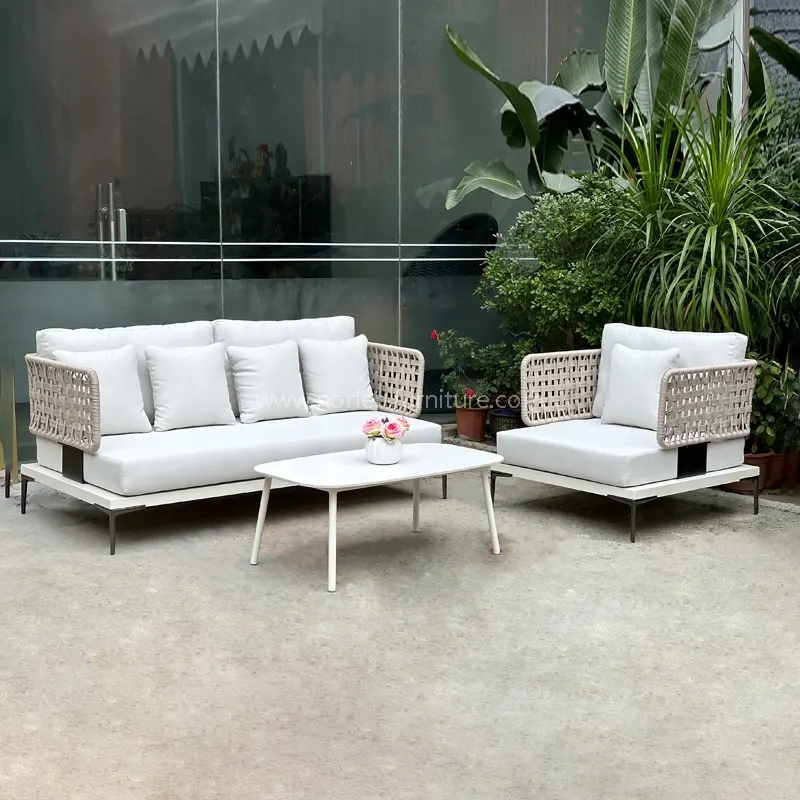 Canapea modernă de design respirabil în aer liber