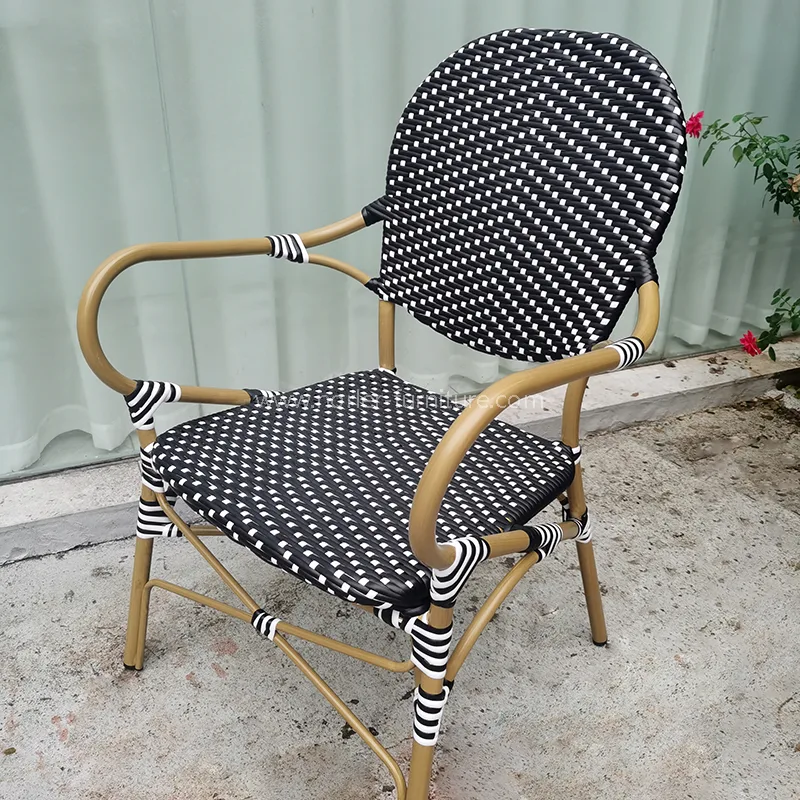 Set de mese moderne rezistente la apă din aluminiu pe Rattan