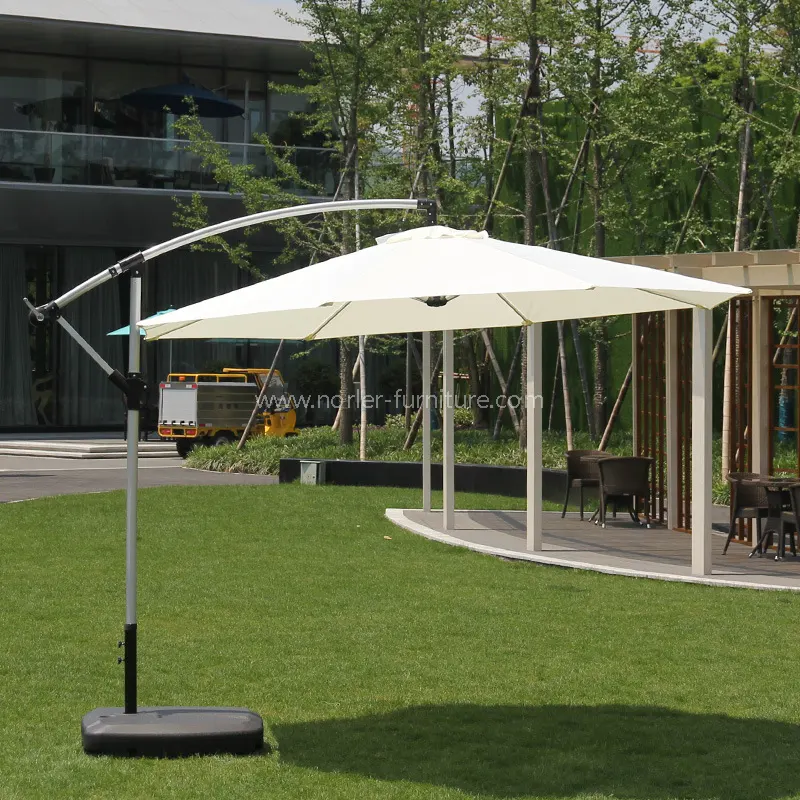 Parasol cu ​​banane periase cu aluminiu în aer liber